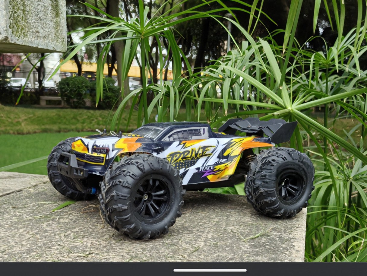1:16 4WD High-Speed RC Car 70KM/H Off-Road Drift Truck